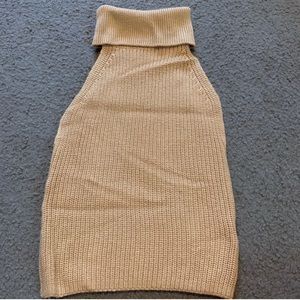 Urban outfitters yellow turtleneck sweater